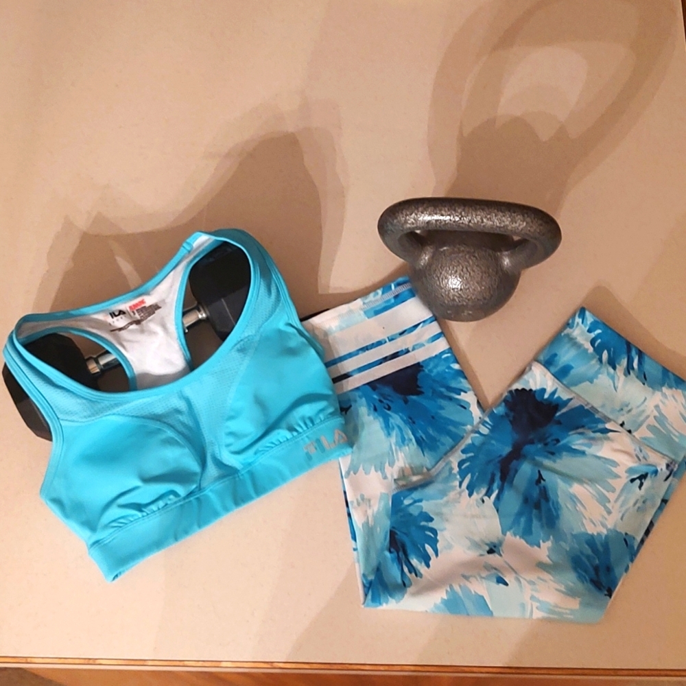 Fabletics Aqua Blue Capri Leggings and Sports Bra Workout Set